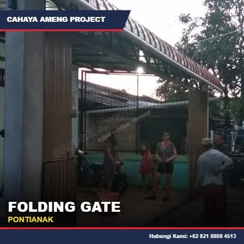 Folding gate sebagai pagar rumah, unggahan @cahayaamengproject